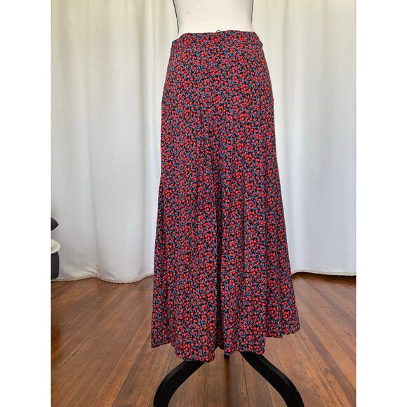 Zara Red Floral Print Midi Skirt Size Medium Double Slit Summer Festival NWOT - Picture 5 of 9